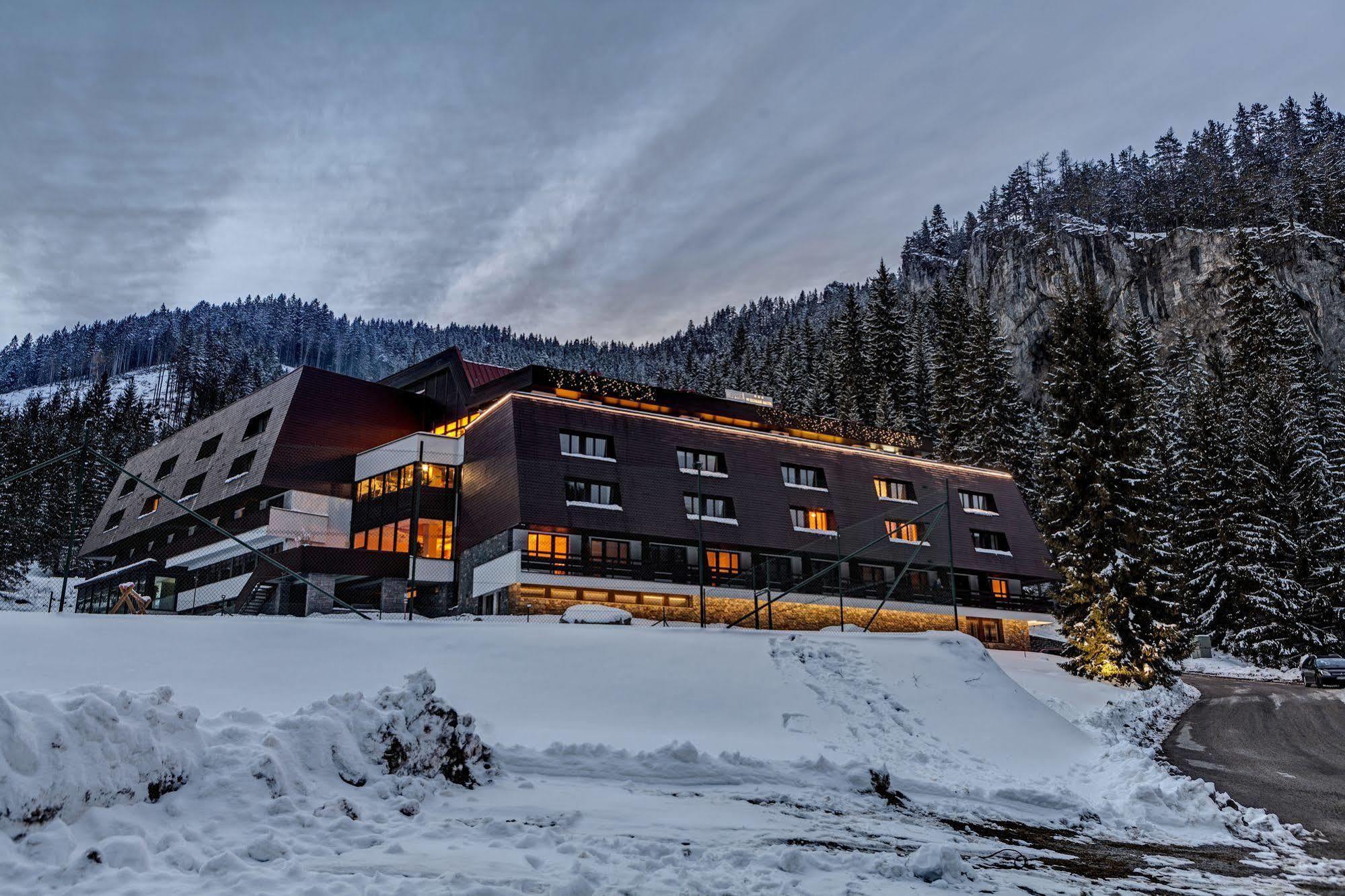 Wellness Hotel Repiska Demänovská Dolina Eksteriør bilde
